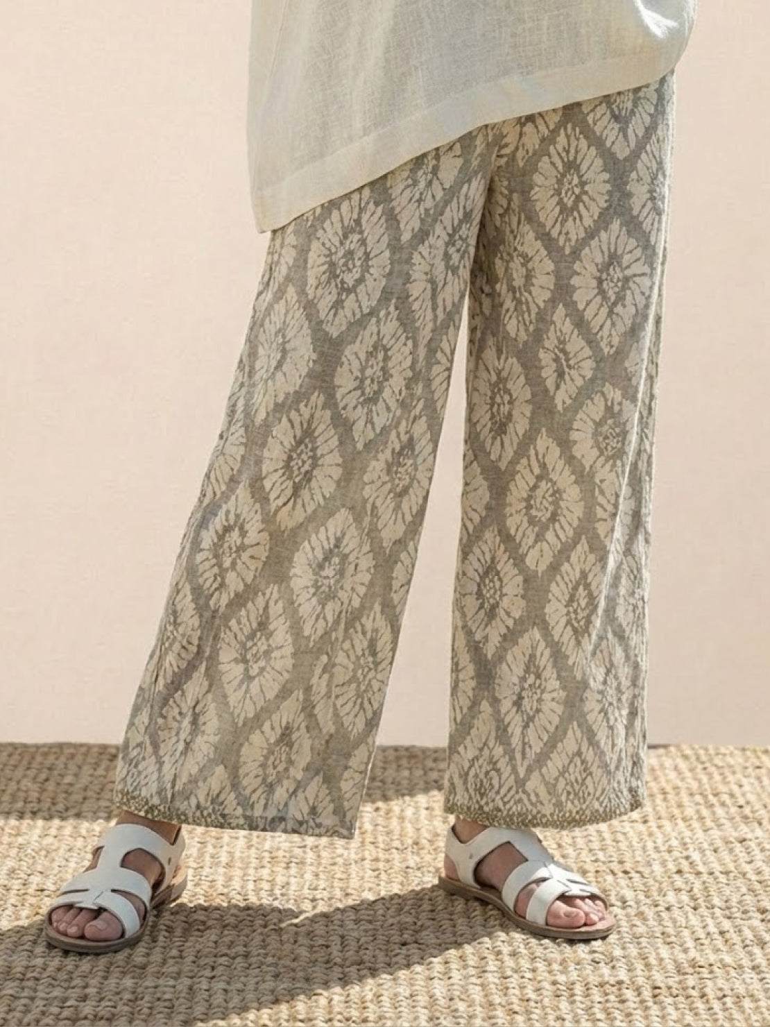 Paloma | Women's Casual Striped Wide-Leg Pants and Tee Two-Piece Set