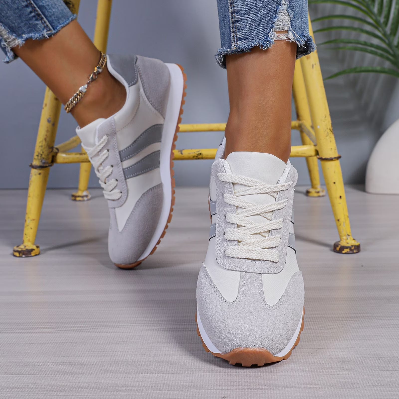 Thora | Women's Retro Runner Lace-Up Sneakers